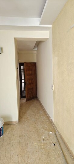 2 BHK + Study Room Apartment For Rent in Mahagun Moderne