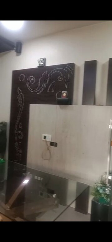 Furnished Amenities in 2.5 BHK Apartment at Rustomjee OZone, Goregaon West – for Rent