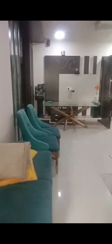 2.5 BHK Apartment For Rent in Rustomjee OZone, Goregaon West