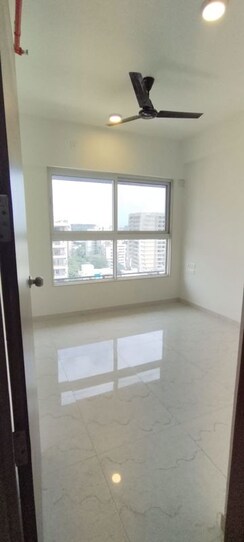 2 BHK Apartment For Rent in Platinum Life