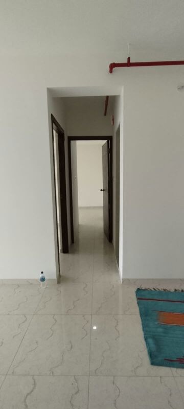 Room in 3 BHK Apartment at Platinum Life, Andheri West – for Rent