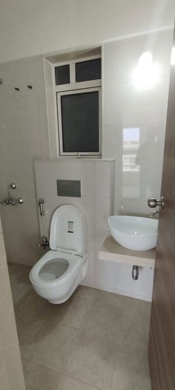 Master Bedroom in 3 BHK Apartment at Platinum Life, Andheri West – for Rent