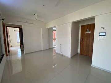 Room in 2 BHK Apartment at Vision Indramegh, Tathawade – for Rent