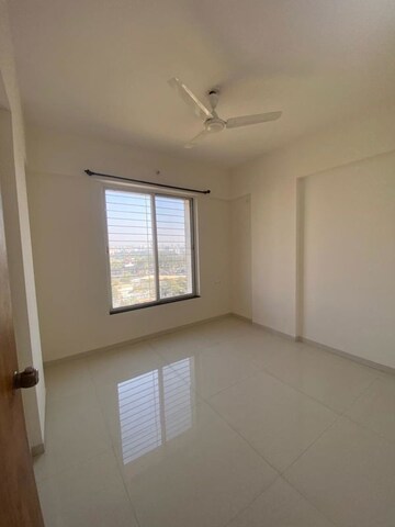 Room in 2 BHK Apartment at Vision Indramegh, Tathawade – for Rent