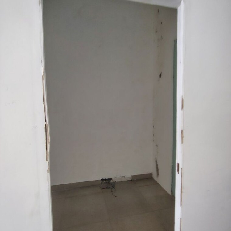 undefined, omaxe-world-street Commercial Office Space 500 Sq.Ft. In Sector 79 Faridabad 9986999