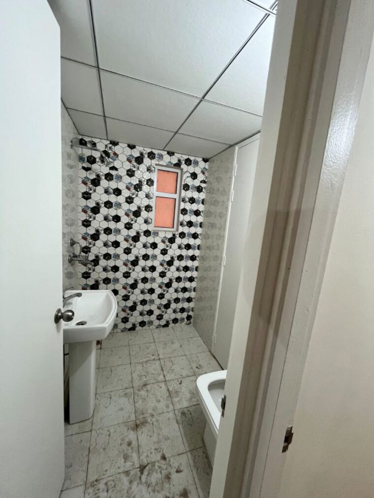 Bathroom, ska-metro-ville 2 Bedroom 1005 Sq.Ft. Apartment In Eta Ii Greater Noida Greater Noida 9987012