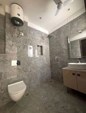 Bathroom in 3 BHK Apartment at CS Roseate 63, Sector 63a – for Rent