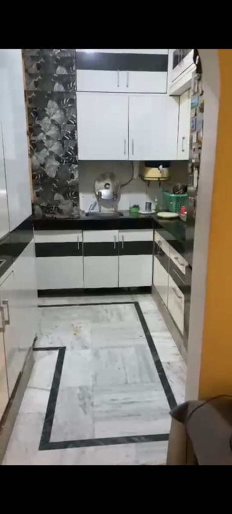 Kitchen, ip extension 2 Bedroom 1000 Sq.Ft. Apartment In Ip Extension Delhi 9987068