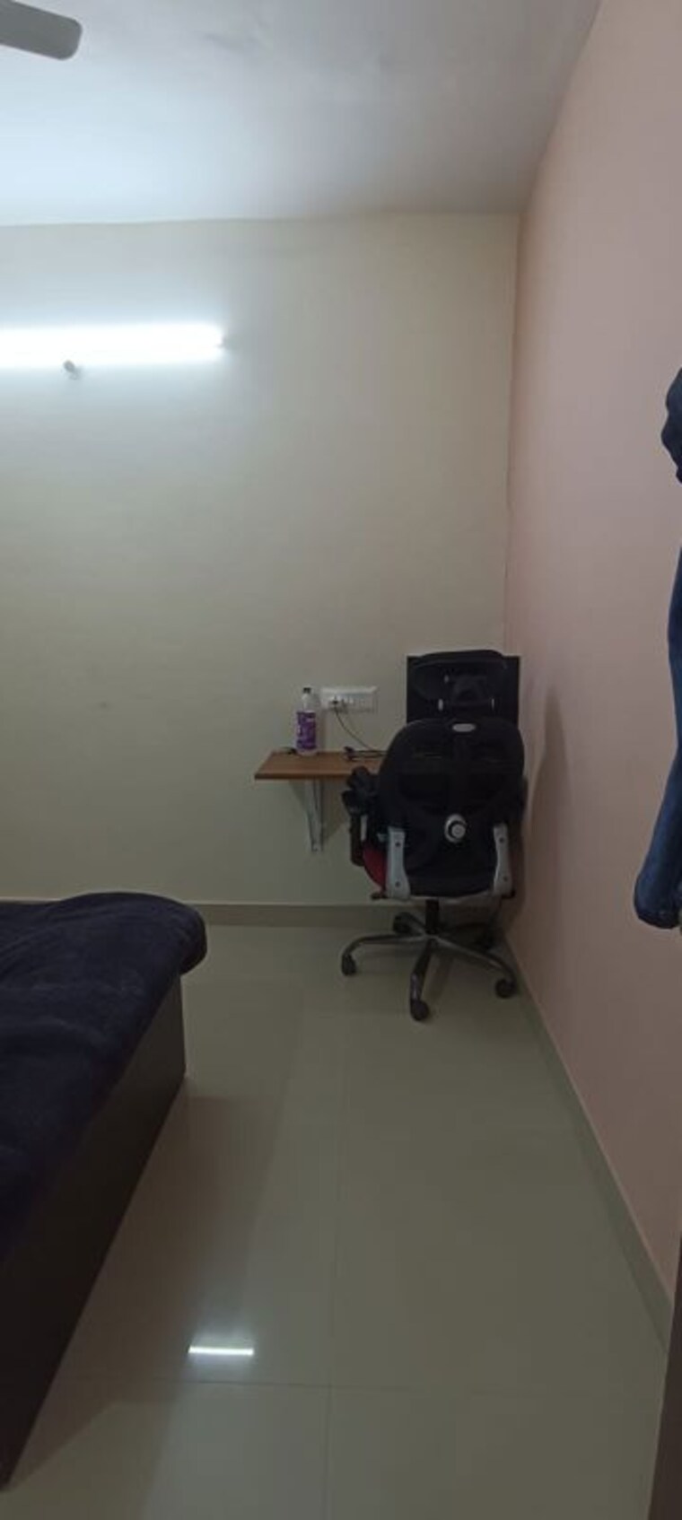 Room, ambegaon budruk 2 Bedroom 800 Sq.Ft. Apartment In Ambegaon Budruk Pune 9987057