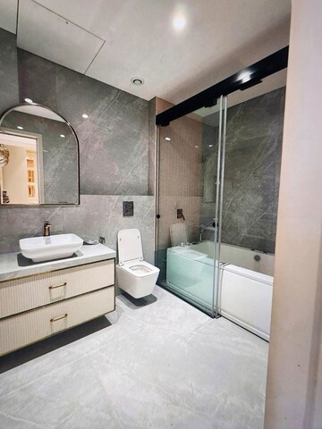 Washroom in 4 BHK Apartment at Omkar 1973, Worli – for Rent