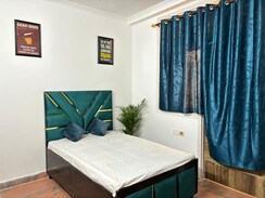 1 RkApartment For Rent in Saket