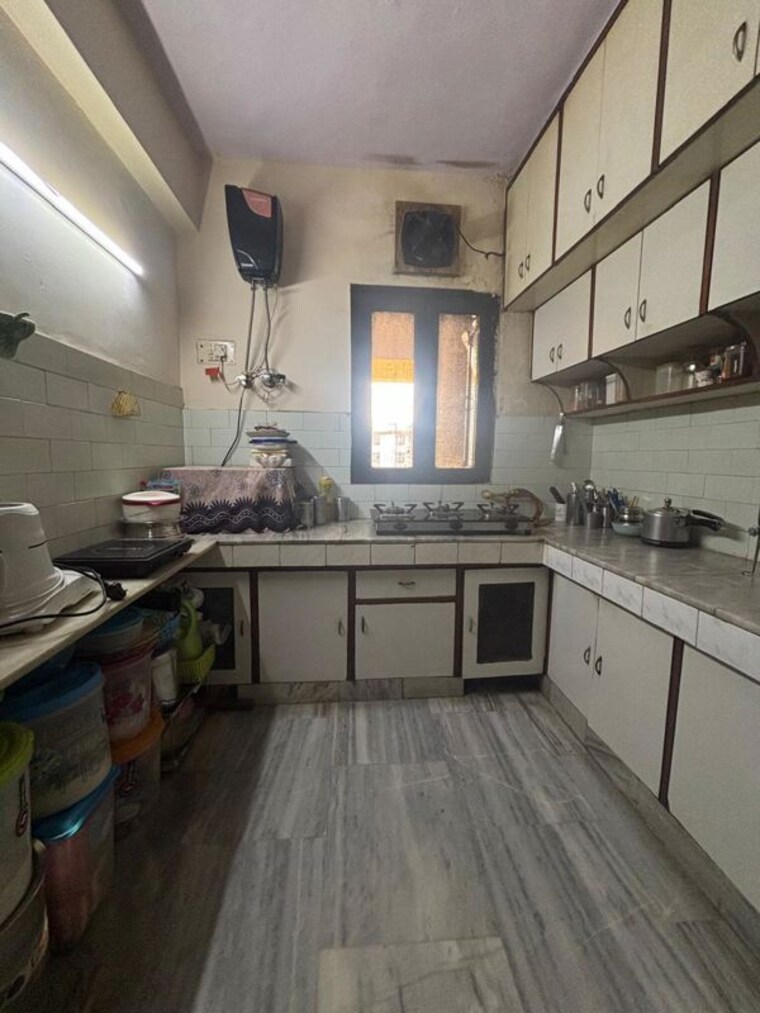 Kitchen, ip extension 3 Bedroom 1600 Sq.Ft. Apartment In Ip Extension Delhi 9987091