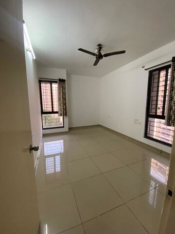 Room in 2 BHK Apartment at Nanded Asawari, Nanded – for Rent