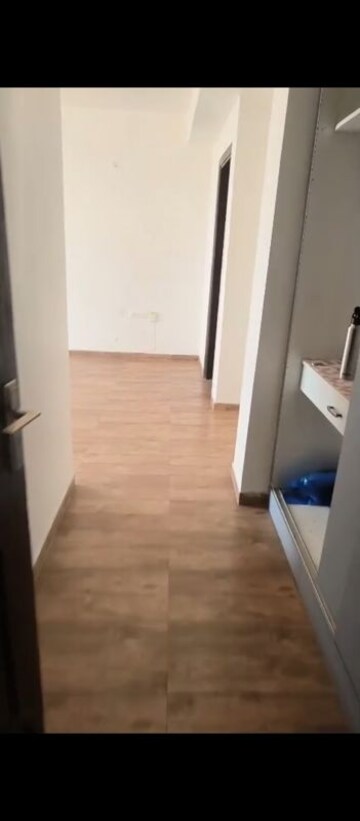 3 BHK Apartment For Rent in Omaxe Royal Residency Faridabad, Sector 79