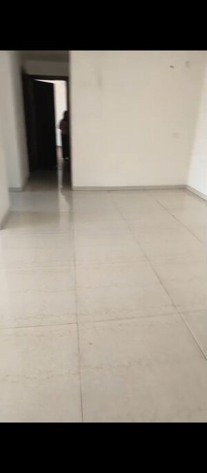 Room in 3 BHK Apartment at Omaxe Royal Residency Faridabad, Sector 79 – for Rent