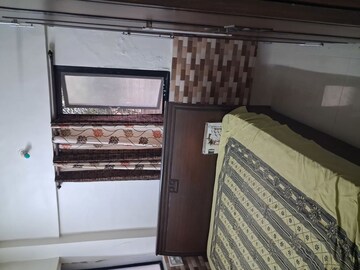 Room in 1 BHK Apartment at Jupiter Apartment Andheri West, Andheri West – for Sale