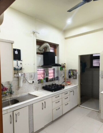 Kitchen in 5 BHK Villa at Gomti Nagar – for Rent