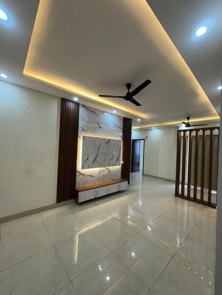 Room, signature-global-orchard-avenue 2 Bedroom 750 Sq.Ft. Apartment In Sector 93 Gurgaon 9987162