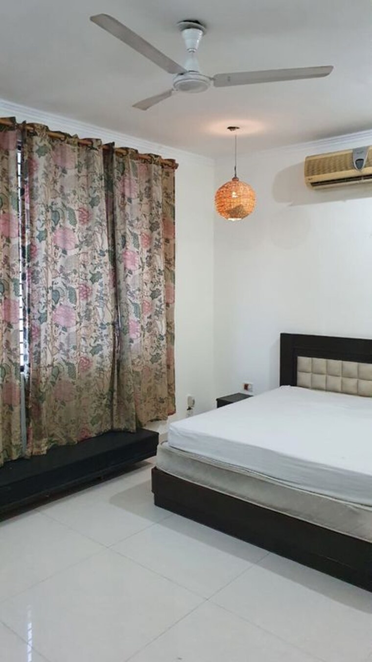 Bedroom, awho-brahmaputra-apartments 3 Bedroom 1900 Sq.Ft. Apartment In Sector 29 Noida 9987170