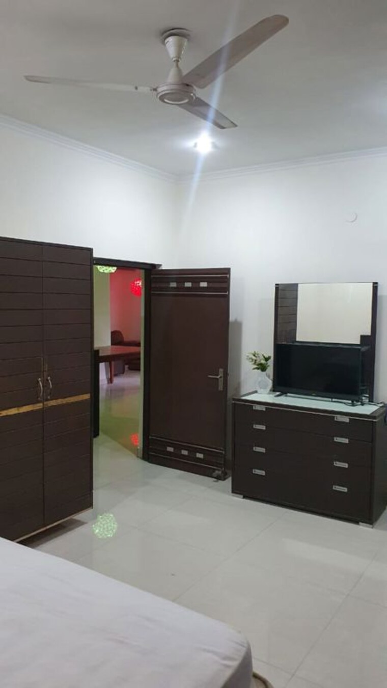 undefined, awho-brahmaputra-apartments 3 Bedroom 1900 Sq.Ft. Apartment In Sector 29 Noida 9987170