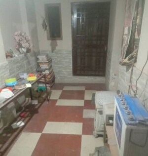 Parking in 1 RK Villa at Aliganj – for Rent