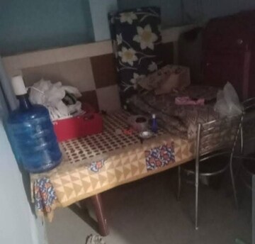 Living Room in 1 RK Villa at Aliganj – for Rent