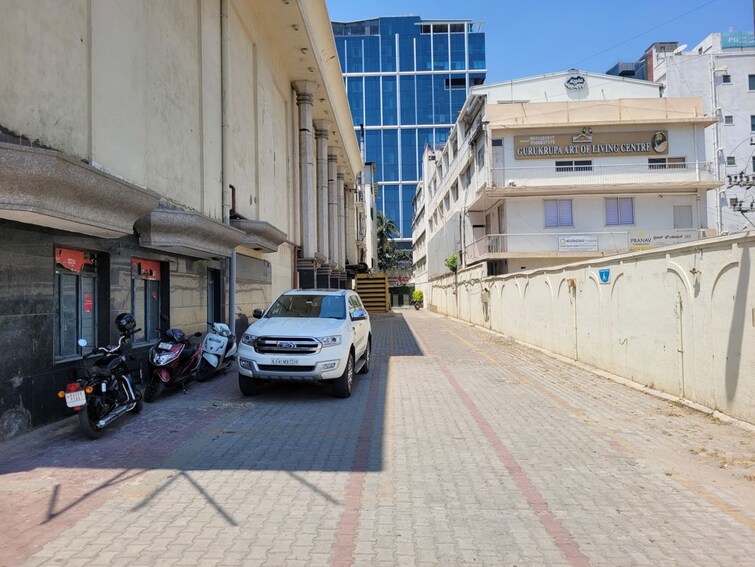  Parking, arekere Commercial Showroom 20000 Sq.Ft. In Arekere Bangalore 9987180