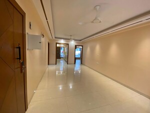 4 BHK Builder Floor For Rent in Sector 55