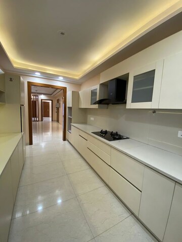 Building Lobby in 4 BHK Builder Floor at Sector 55 – for Rent