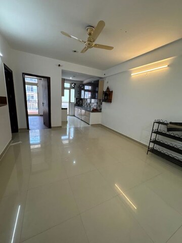 Room in 3 BHK Builder Floor at Aamwala – for Rent