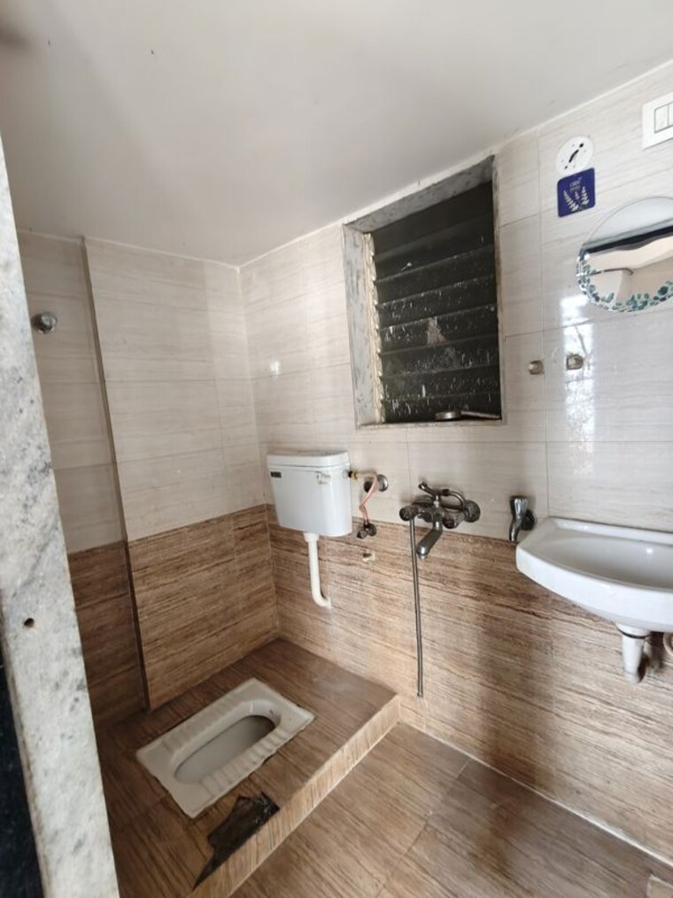 Bathroom, seven-apna-ghar-phase-2-plot-a 1 RK 260 Sq.Ft. Apartment In Mira Road Thane 9987228