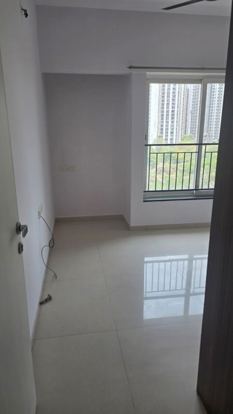 Room, rustomjee-urbania-azziano 2 Bedroom 853 Sq.Ft. Apartment In Thane West Thane 9987247