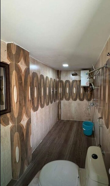 Living Room in 1 RK Apartment at Hazratganj – for Rent