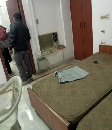 Bathroom in 1 RK Villa at Aliganj – for Rent