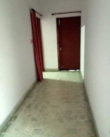 Room in 1 RK Villa at Aliganj – for Rent