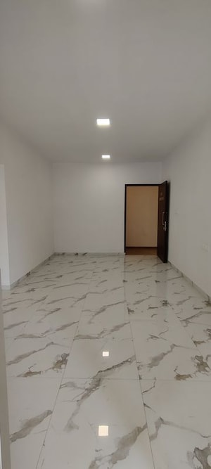 2 BHK Apartment For Sale in Dotom Isle, Malad West