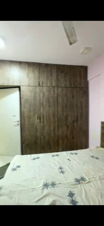 Furnished Amenities in 2 BHK Apartment at Blue Pearl Apartment, Malad West – for Rent