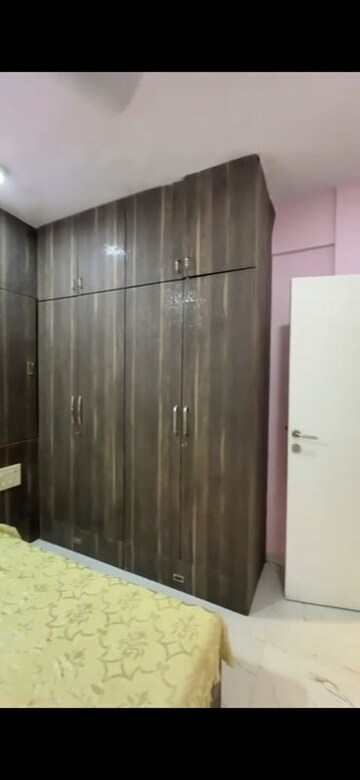 Master Bedroom in 2 BHK Apartment at Blue Pearl Apartment, Malad West – for Rent