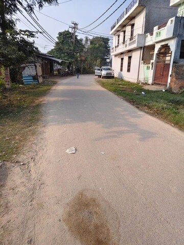  Plot For Sale in Jankipuram