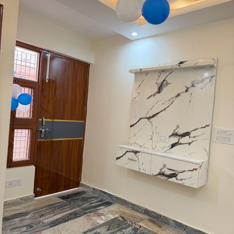 undefined, dwarka mor 3 Bedroom 100 Sq.Yd. Builder Floor In Dwarka Mor Delhi 9987316