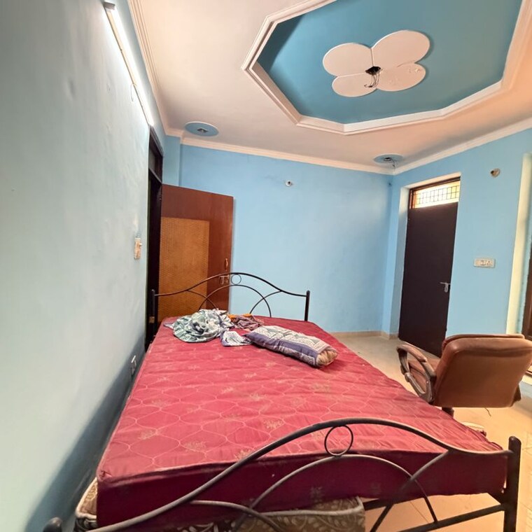 Bedroom, dwarka mor 3 Bedroom 100 Sq.Yd. Builder Floor In Dwarka Mor Delhi 9987355