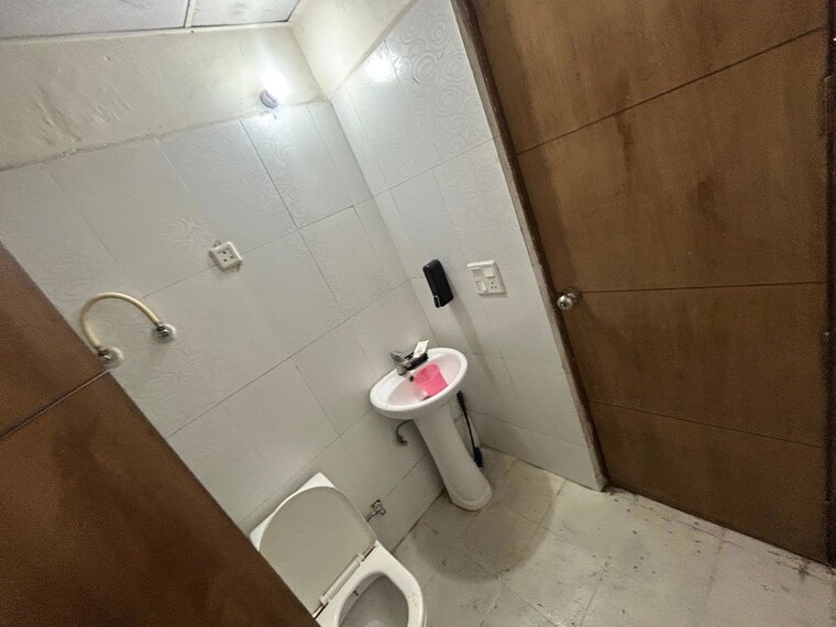 Bathroom, migsun-ultimo 2 Bedroom 1005 Sq.Ft. Apartment In Omicron Iii Greater Noida Greater Noida 9987380