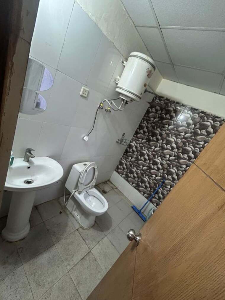 Bathroom, migsun-ultimo 2 Bedroom 1005 Sq.Ft. Apartment In Omicron Iii Greater Noida Greater Noida 9987380