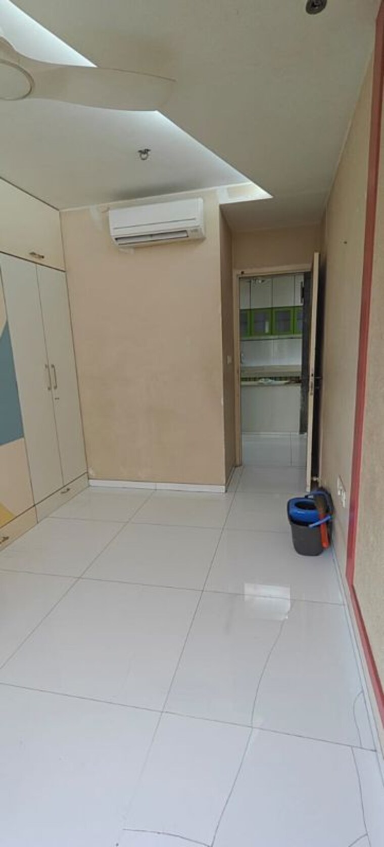 Bathroom, vaibhav-building 3 Bedroom 1500 Sq.Ft. Apartment In Dadar West Mumbai 9987381