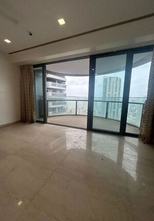 Room in 3 BHK Apartment at Omkar 1973, Worli – for Rent