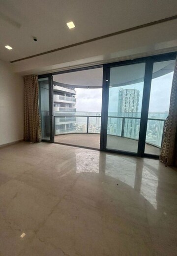 Room in 3 BHK Apartment at Omkar 1973, Worli – for Rent