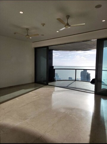 Room in 3 BHK Apartment at Omkar 1973, Worli – for Rent