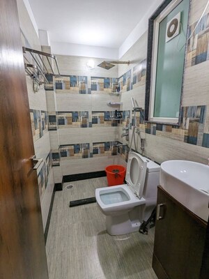 Master Bedroom in 2 BHK Builder Floor at Uday Arden 45, Sector 45 – for Rent