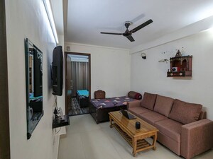 Living Room in 2 BHK Builder Floor at Uday Arden 45, Sector 45 – for Rent