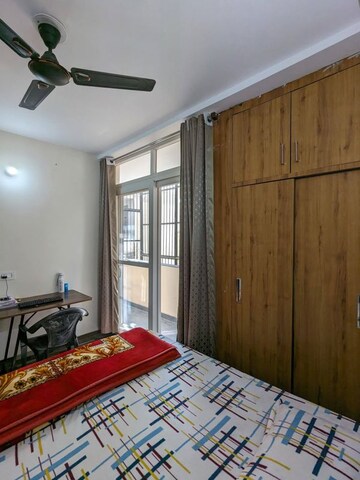 Bedroom in 2 BHK Builder Floor at Uday Arden 45, Sector 45 – for Rent